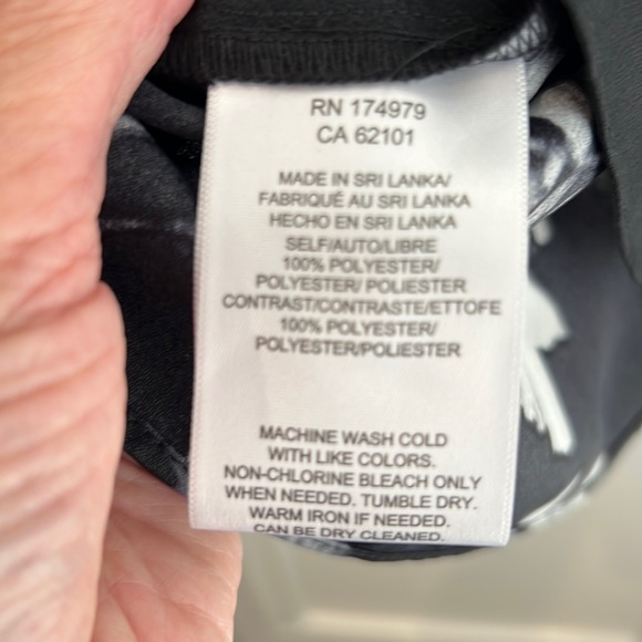 BCBG Maxazria Asymmetric Sleeveless Top - Picture 5 of 6